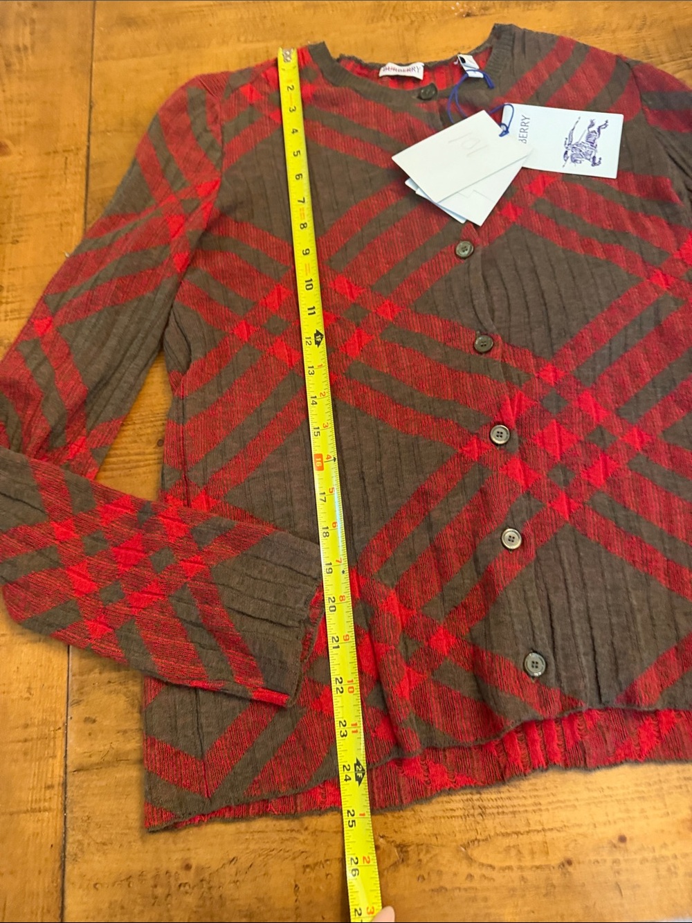 Authentic NWT Burberry Checked Cardigan Large women’s - Picture 14 of 15